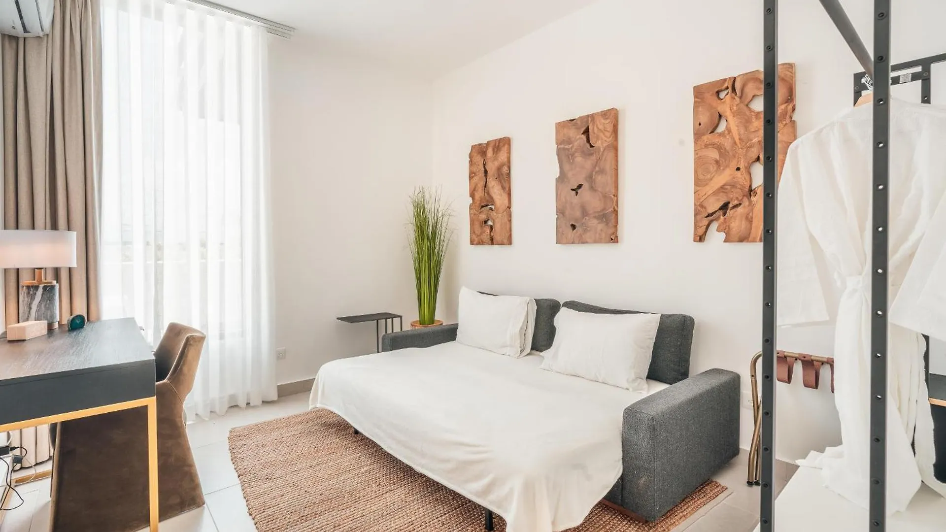 Comfortable 3-Br Apartment At Cap Can Azz بونتا كانا
